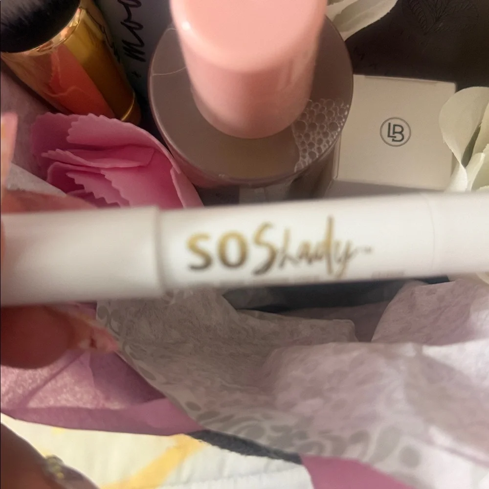 Makeup Gift Set with Pink and Gold Accents